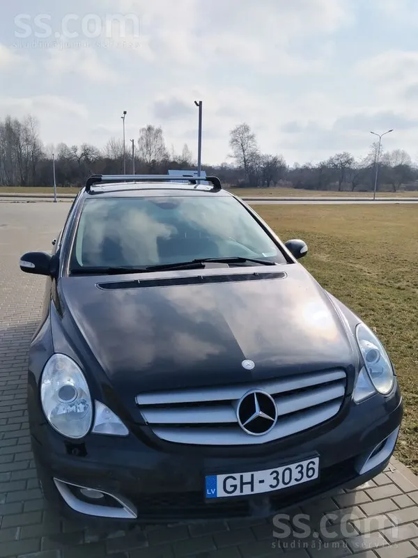 Mercedes Pārdodu Mercedes bendzīns gāze. Labs ģimenes auto.