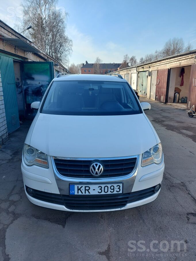 Volkswagen Продаётся Volkswagen Touran