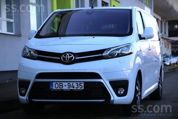 Toyota 2.0D/130kw, automāts, 9 sēdvietas, ādas sēdekļi, s