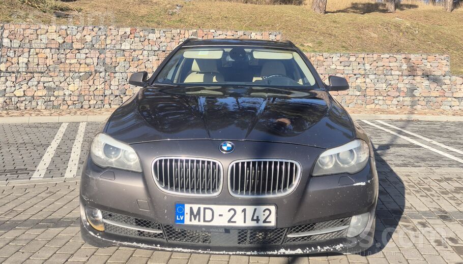 Pārdod BMW 525, 3.0D. Ļoti pilna komplektācija
Mainīta ķēde, lec pie -25 gr