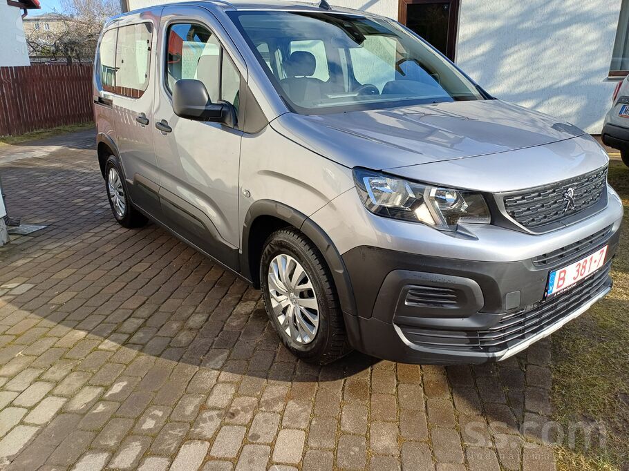 1.5D/75Kw. 7770Eur(netto) 9400Eur(Pvn21%) 5мест Euro6
Авто в отличном состо