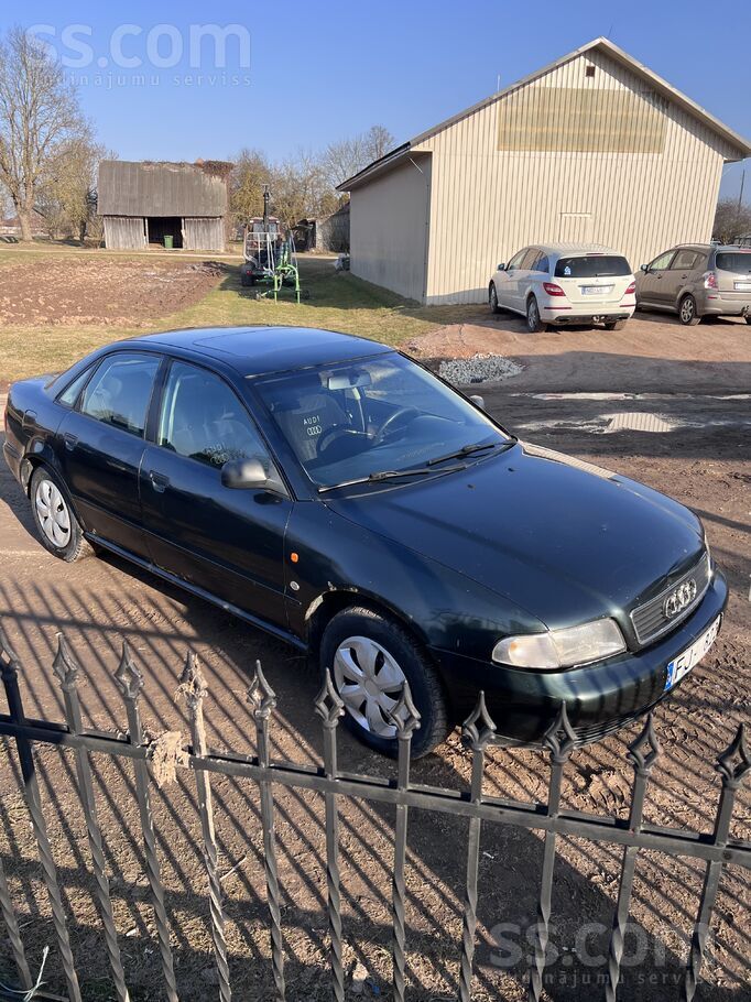 Audi Pārdodu audi A4 B5 1995.gada ceļa nodoklis uz visu