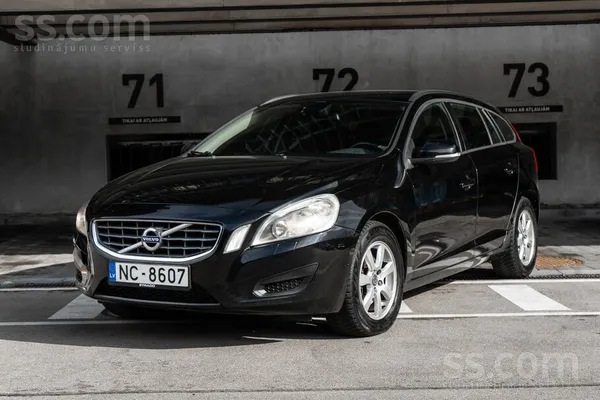 Volvo Volvo V60, 2.0 Dīzelis D3 (120 kW / 163 Zs), jauna