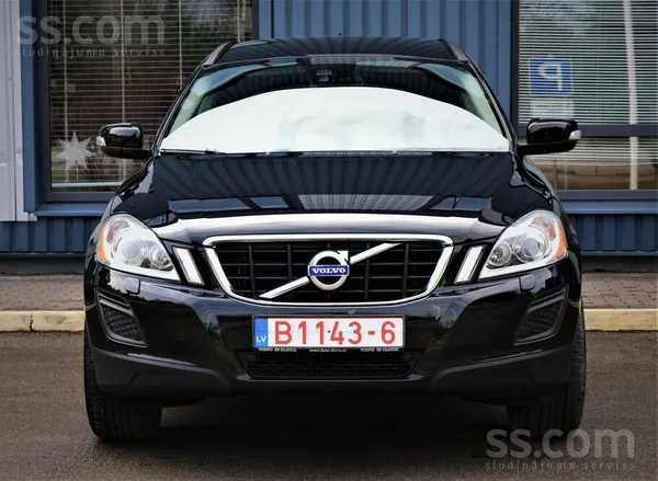 Volvo Tikko ievests. 2012gada Volvo XC 60 Summum Xenium
