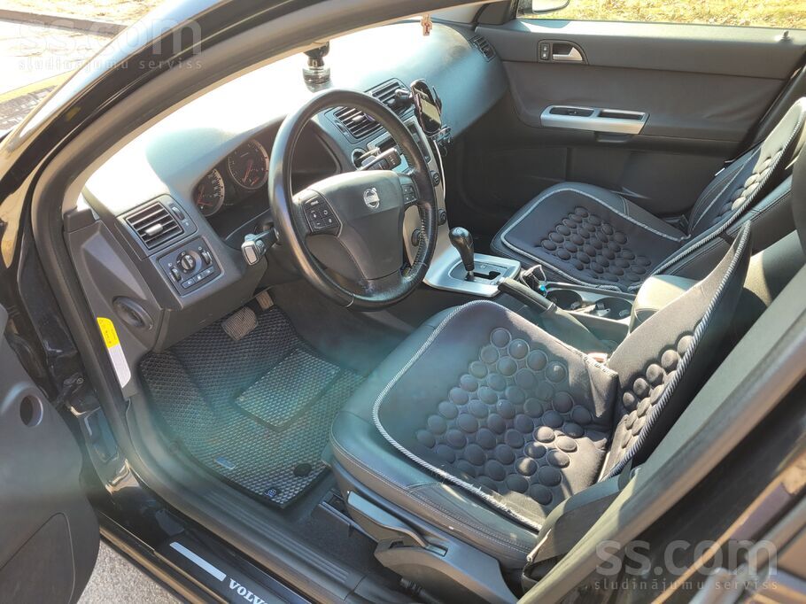Volvo Продаю Volvo S40 2.4 бензин 2004 года выпуска, про