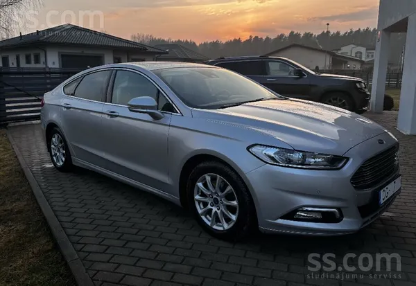 Ford Pārdodu Ford mondeo, sudraba krāsā, ļoti labā tehn