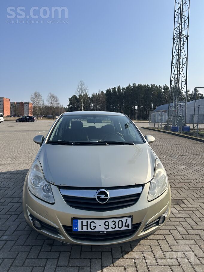 Opel Automašīna par mopēda cenu.