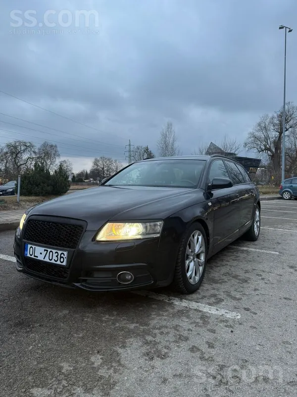 Audi 4200€