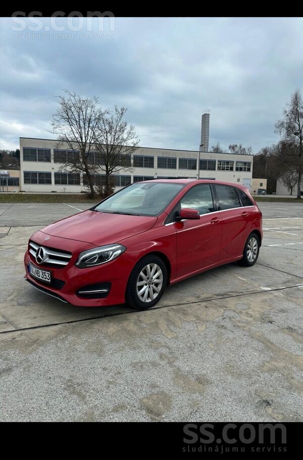 Mercedes Продаю свою машину, машина использовалась только н
