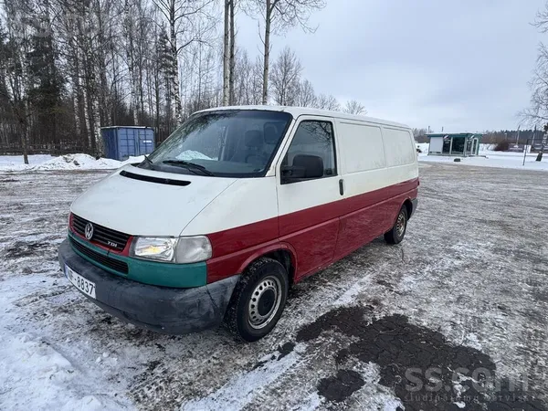 Volkswagen Tirgojās VW Transporter 2002.gada, 2.5 dīzelis. La