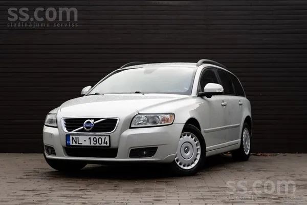 Volvo Volvo V50 2011. gada 1.6 dīzelis ar manuālo transm