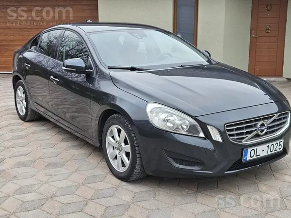 Volvo Tikko no Beļgijas, 2.0 D3 (100kW-140zs), Automāts 