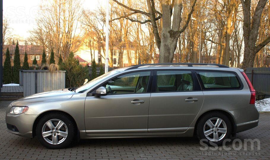 Volvo Pārdod Volvo V70 Awd, D5, 2.4l , 136kW, 2007. gada