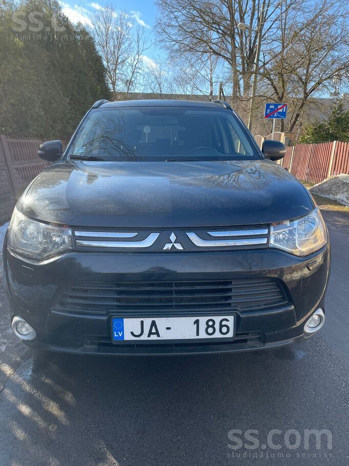 Продаю Mitsubishi Outlander 4х4 2.0 бензин/газ. Газовое оборудование Brc. Но