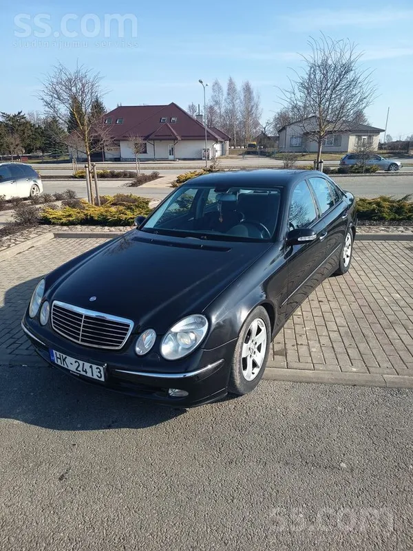Mercedes Pārdodu sakarā ar jauna auto iegādi. Auto labā viz