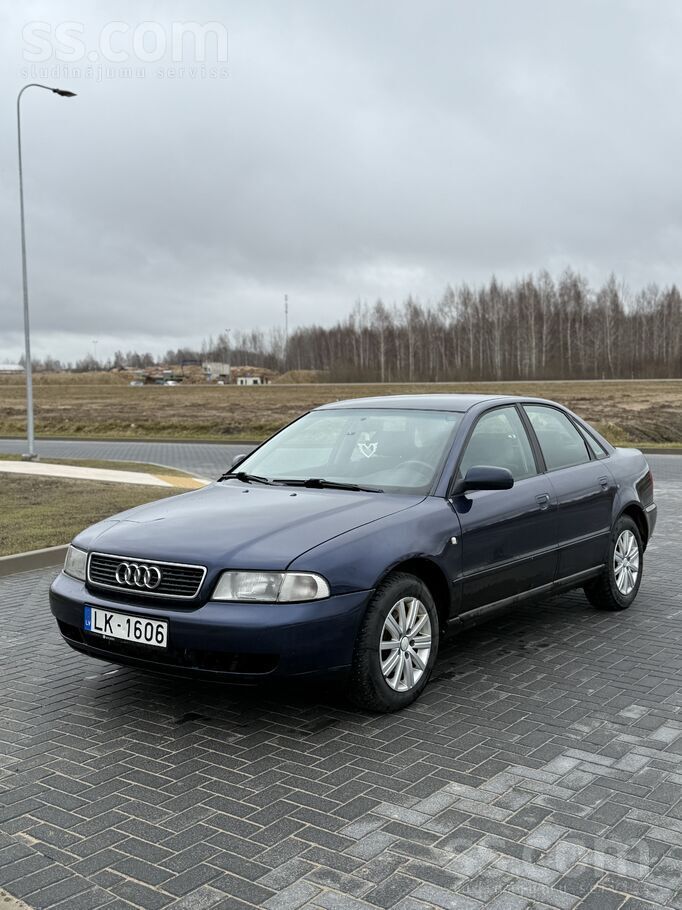 Audi Quattro. A4B6. 3.0 benzīns ar gāzi. Automāts. 162k