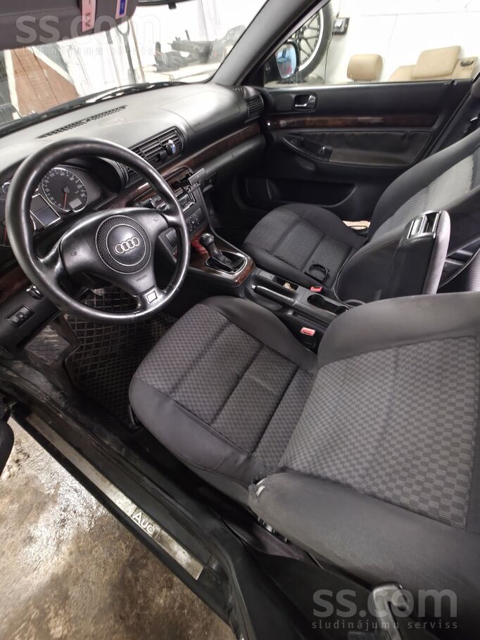 Audi Pārdodu sakarā ar jauna auto iegādi ļoti laba tehn