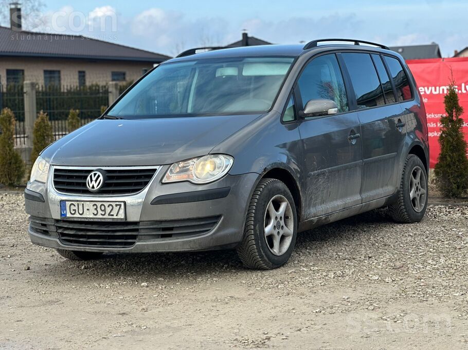 Volkswagen VW Touran 1.6 Benzīns 10.2007g. 