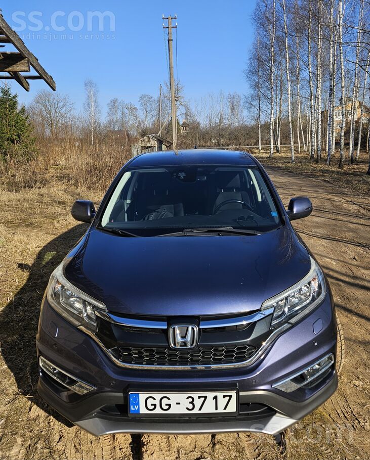 Pārdodu Honda Crv teicamā tehniskajā stāvoklī, pirkta Latvijā, viens saimnie
