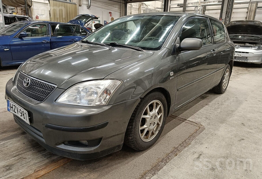 Toyota Toyota Corolla hečbeks 1.6 benzīns / 81kw / manuāl