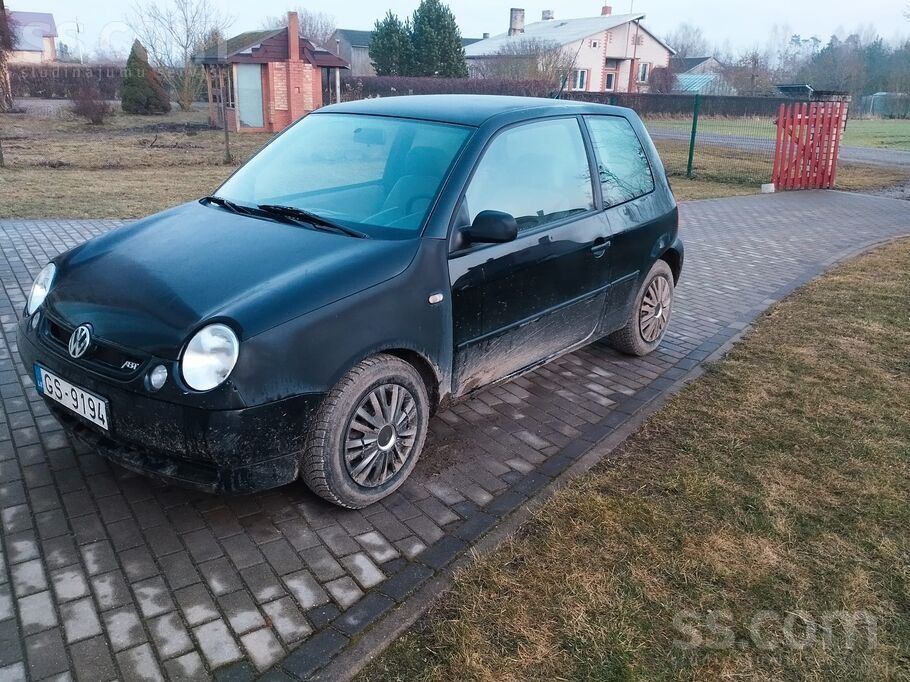 Auto ejošā kārtībā, tikko beigusies apskate.