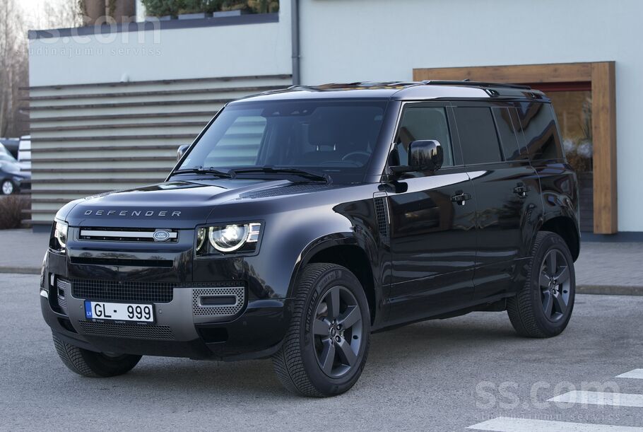 Land Rover Defender 110 3.0D D250 X-Dynamic SE Pneimo Meridian Webasto Garan