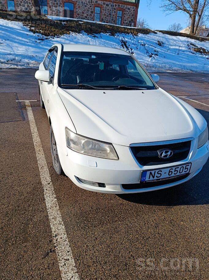 Pārdodu, ar svaigi izietu apskati, nomaksāti nodokļi par šo gadu, ādas salon