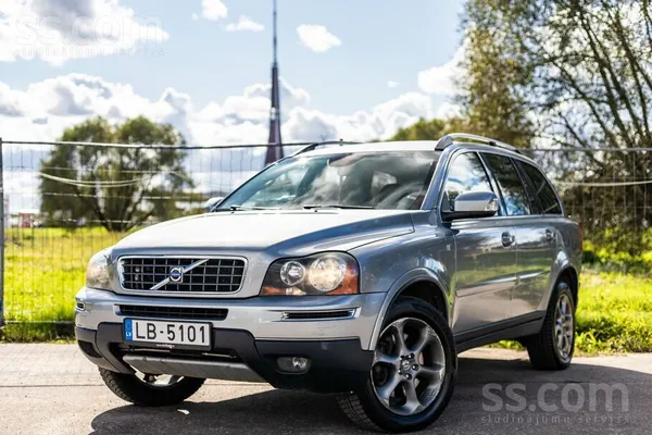 Volvo Volvo Xc90 ar 7 sēdvietām, 2.4 litru dīzeļdzinēju 