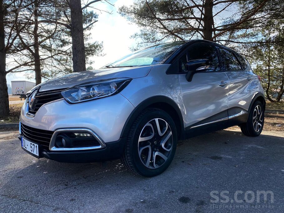 Renault Captur benzīns - automāts
2 atslēgas
Laba komplektācija. 
Atpakaļ