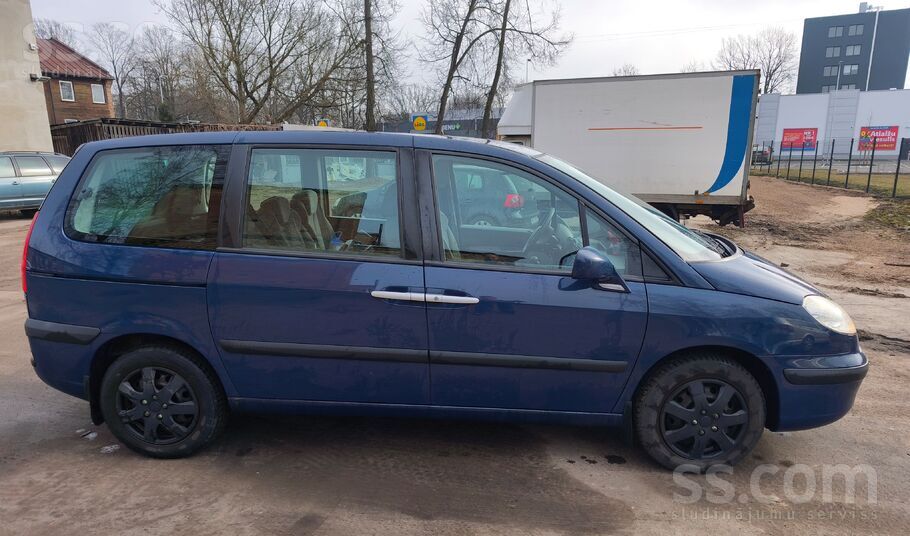 Peugeot 807, год 2006, 2.0 бензин, новый техосмотр, до 17.03.2027. Дорожный