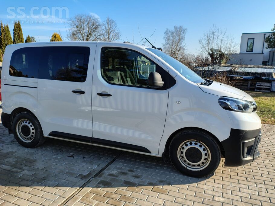 Toyota Pārdodu busiņu - pārdevējs juridiskā persona.