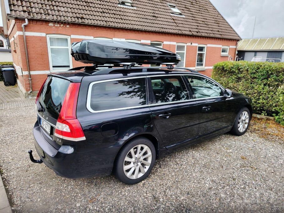 Volvo Pārdodas uzticams ģimenes auto Volvo V70 Iii Momen