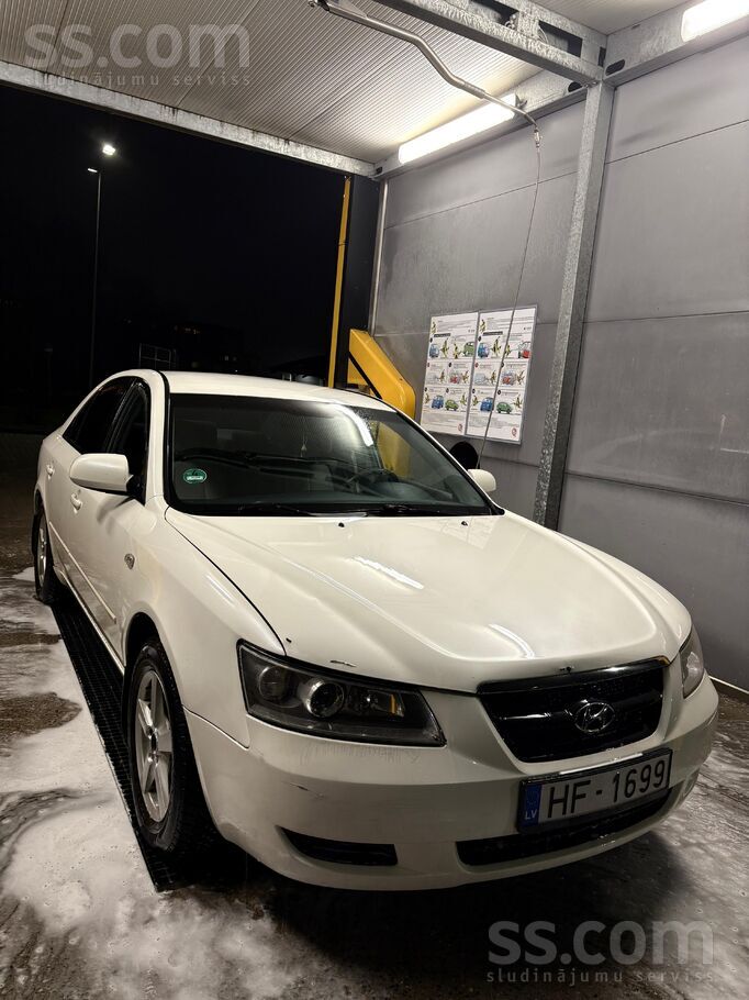 Auto braukšanas kārtībā, jāmaina aizmugrējais tilts. Sīkāks info PM.