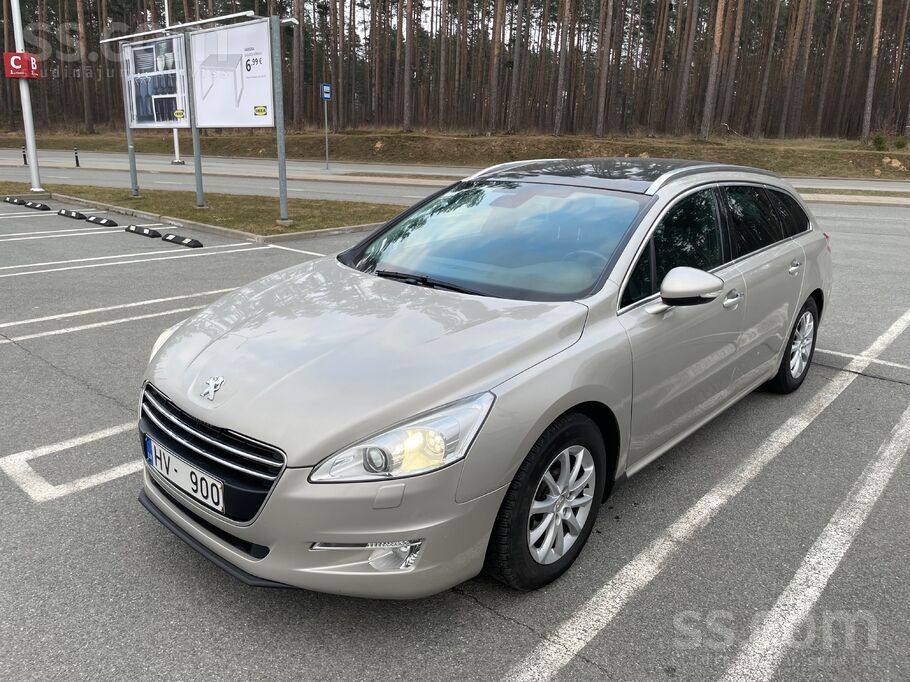Peugeot Automašīna labā tehniskā stāvoklī, bet ir korozija