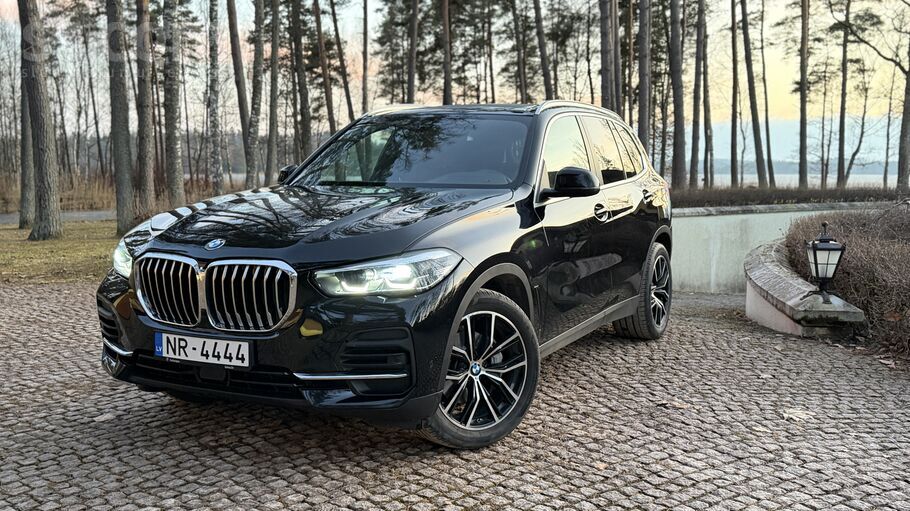 BMW X5 xDrive 30D 210 Kw 2023. Gada. Cena ar 21% Pvn
Viens īpašnieks
Pirkt