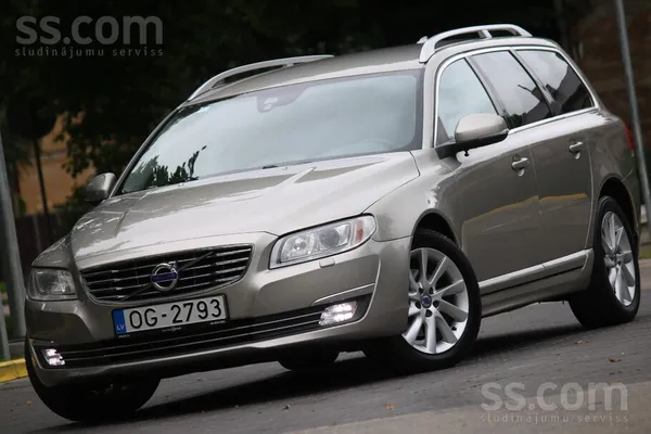 Volvo Volvo V70 2004 года, 2.4 дизель 96 kW. коробка авт