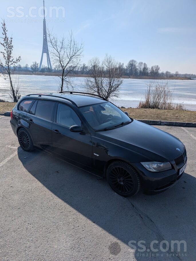 BMW 320d Touring (E91) 2006 281 000 км 3500€
Продаю BMW 3-серии универсал.