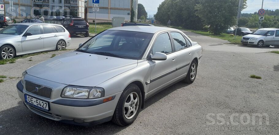 Volvo Darba zirgs, visi pakalpojumi tiek sniegti