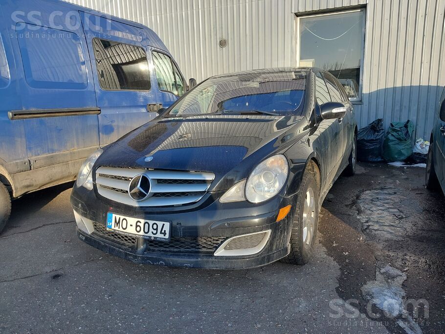 Pārdodam visdrīzāk rezerves daļām. Protams, ja kādam ir vēlme, var braukt ar