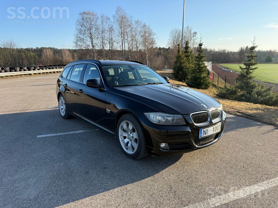 Pārdodu savu ikdienas braucamo. Auto izmantots ikdienā, lai pārvietotos uz u
