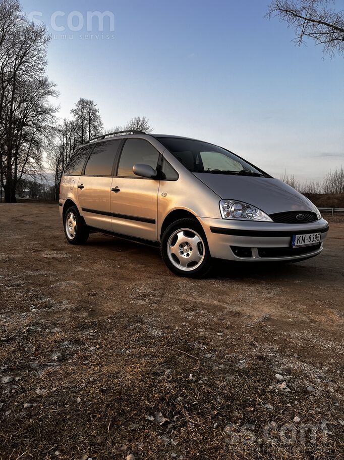 Ford Машина в очень хорошем состоянии, новое то налоги 