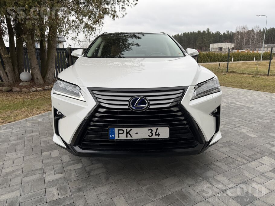 Самая полная комплектация, доводчики дверей, пороги, дополнительно комплект