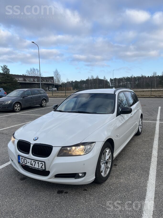 BMW BMW 320 Face Lift -135kw ar automātisko ātrumkārbu