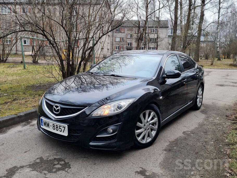 В хорошем состоянии заводится с пол оборота, экономичная комфортная. Без ржа