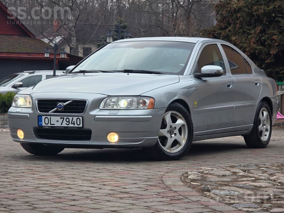 Volvo Last Edition. Melnā āda. 2.4 D5 136Kw/185Zs. Tikko