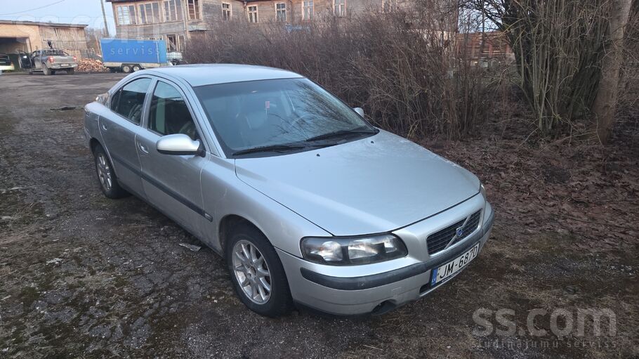 Volvo Uz tirgu volvo s60
