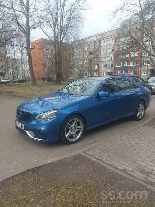 Mercedes Продаю или меняю. R-18 Amg. Много чего поменено. З