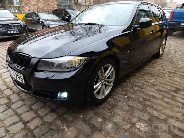 BMW Pardodu 3serijas bmw, vai mainu pret f11, f31 tika