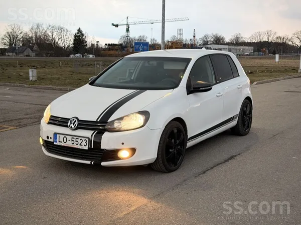 Golf 6, Style komplektācija no rūpnīcas. Tikko izieta TA un samaksāti nodokl