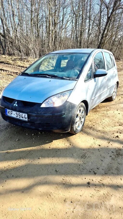 Mitsubishi Pārdodu colt 1.5 bendz. Labas riepas, nesen mainīt